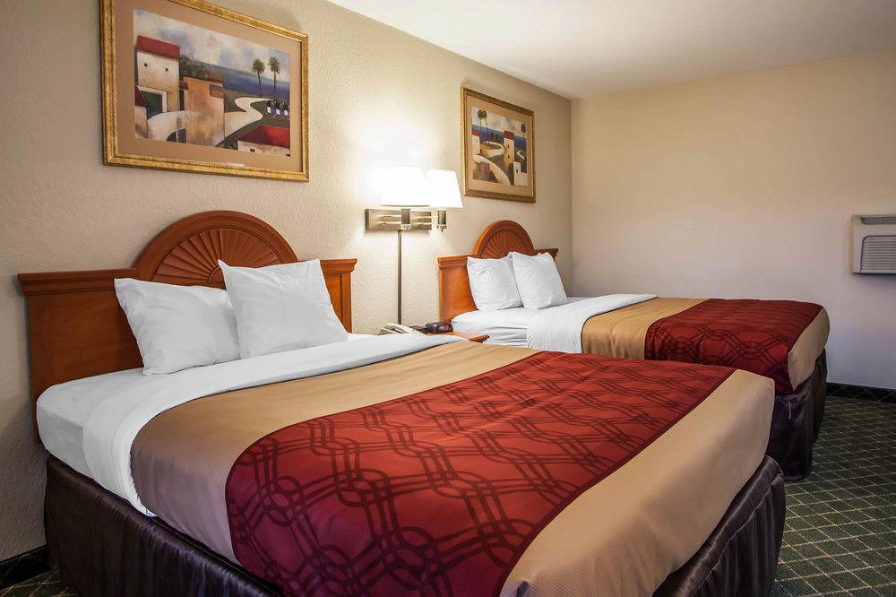 הניבאל Economy Inn & Suites מראה חיצוני תמונה
