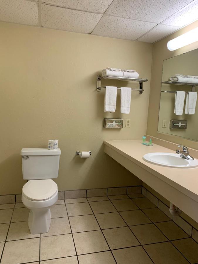הניבאל Economy Inn & Suites מראה חיצוני תמונה