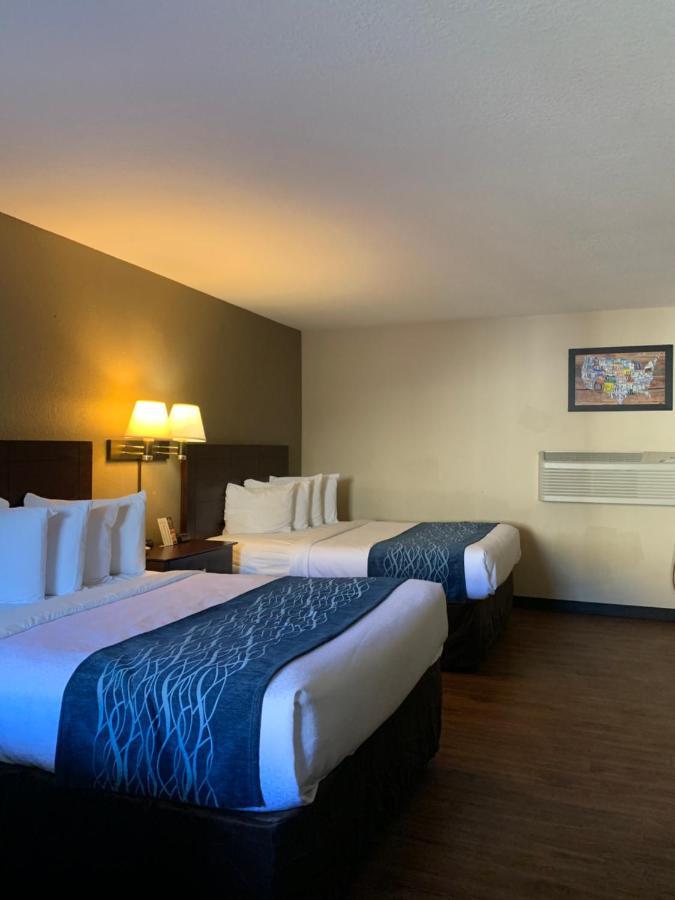 הניבאל Economy Inn & Suites מראה חיצוני תמונה
