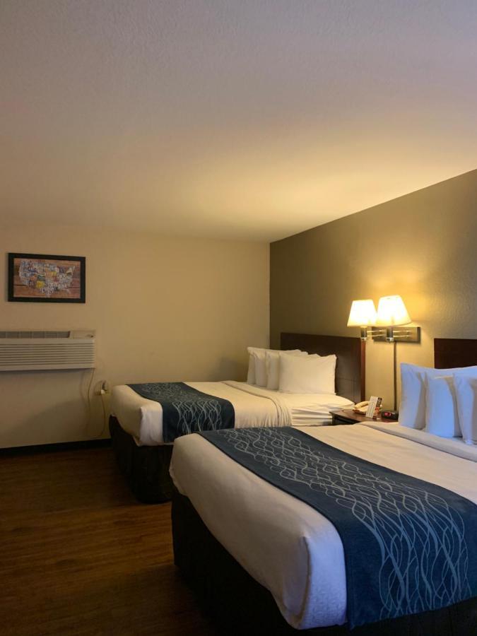 הניבאל Economy Inn & Suites מראה חיצוני תמונה