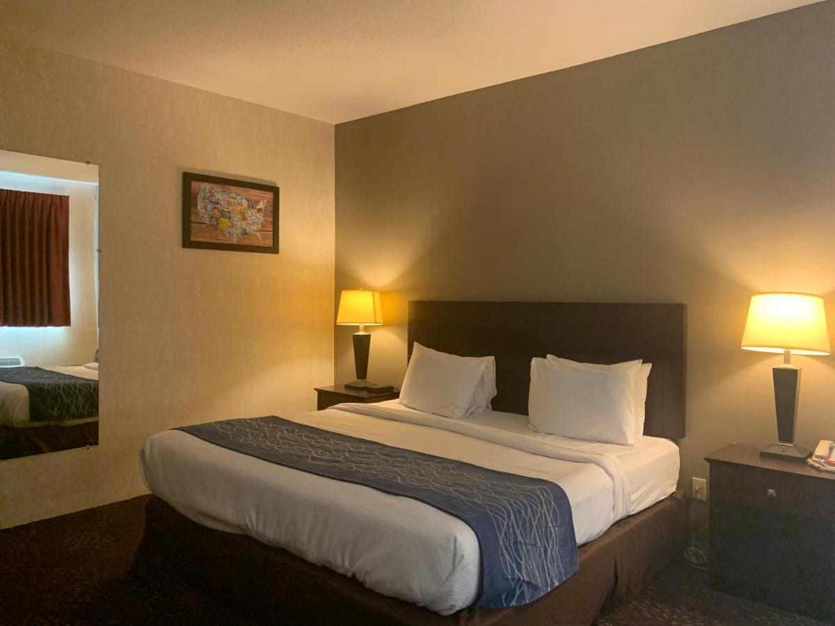 הניבאל Economy Inn & Suites מראה חיצוני תמונה